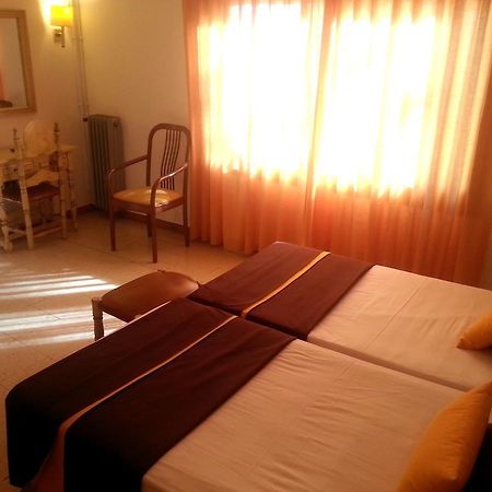 Hotel Hostal Del Sol Sant Feliu de Guíxols Kültér fotó