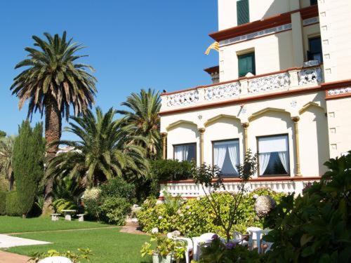 Hotel Hostal Del Sol Sant Feliu de Guíxols Kültér fotó