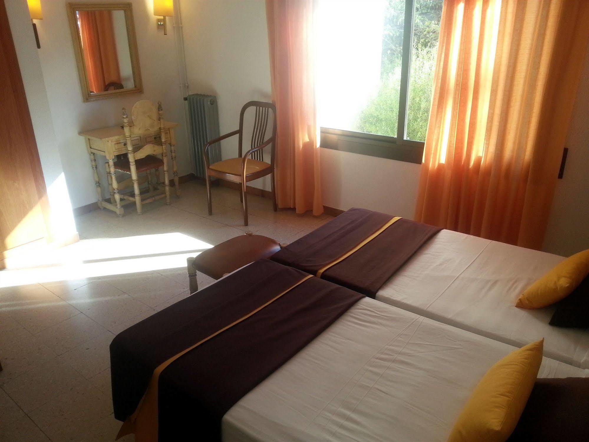 Hotel Hostal Del Sol Sant Feliu de Guíxols Kültér fotó